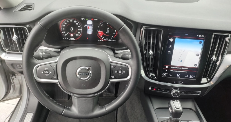 Volvo V60 cena 98277 przebieg: 133000, rok produkcji 2018 z Międzyrzecz małe 742